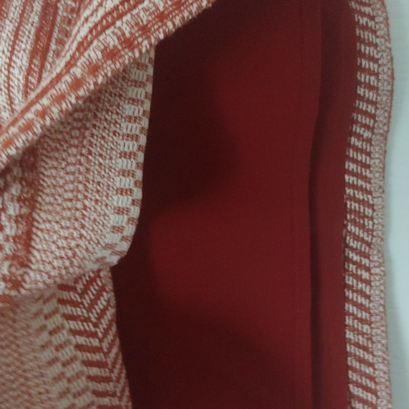 Banana Republic Terra Cotta Textured Fabric Fully Lined Skirt. Size 4 - Picture 3 of 9